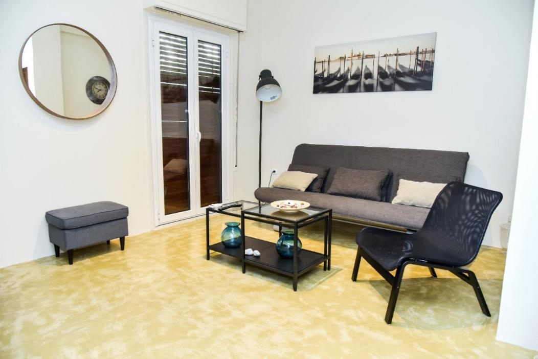 Central Apartment At Echarxia 2 Beds For 5 Pers By Mps Atina Dış mekan fotoğraf